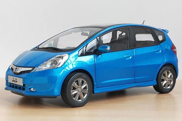 2011 Honda Fit Diecast Car Model 1:18 Scale Blue