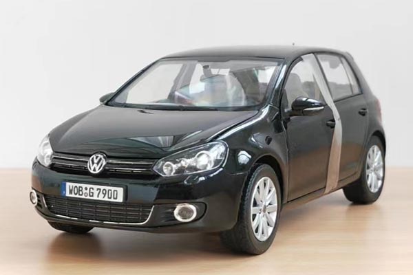 2010 Volkswagen Golf Diecast Car Model 1:18 Scale Black