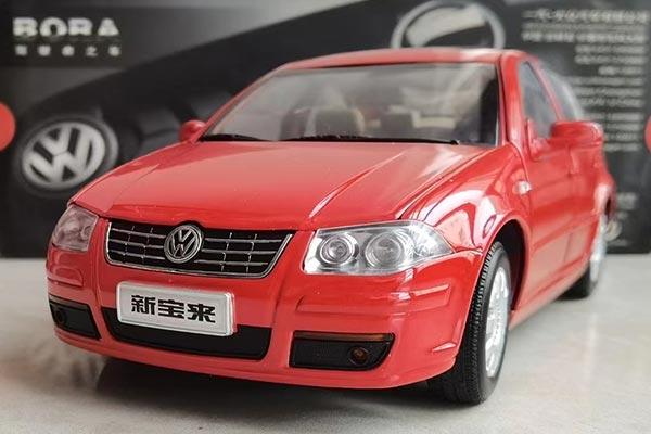 2006 Volkswagen Bora Diecast Car Model 1:18 Scale Red