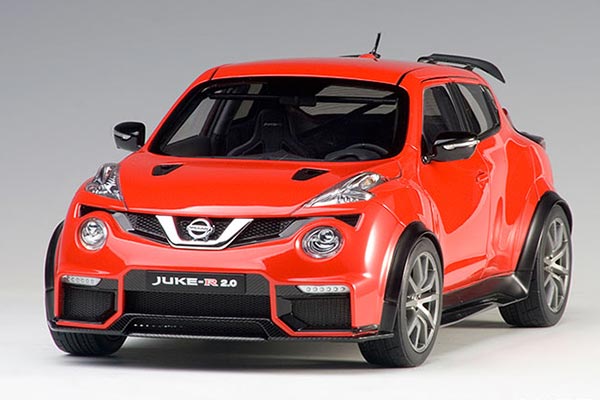 Nissan Juke-R 2.0 SUV Diecast Model 1:18 Scale