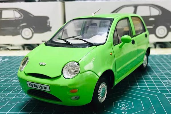 2004 Chery QQ3 S11 Diecast Car Model 1:18 Scale Green