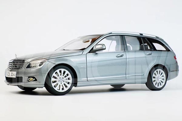 Mercedes-Benz C-Class W204 T-Modell Diecast Model 1:18 Scale
