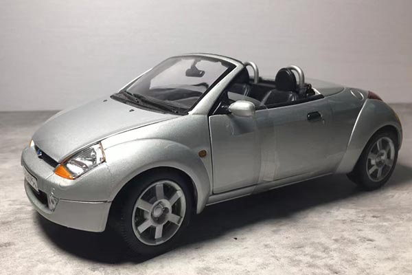 2003 Ford Street KA Diecast Car Model 1:18 Scale Silver