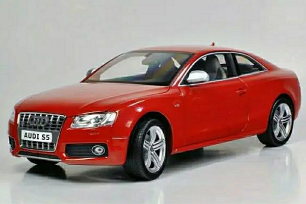 2007 Audi S5 Coupe Diecast Car Model 1:18 Scale