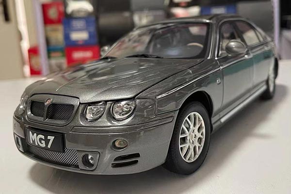 2007 MG 7 Diecast Car Model 1:18 Scale