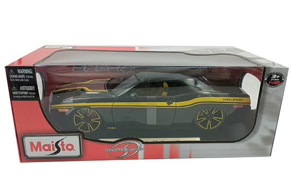 2006 Dodge Challenger Concept Diecast Car Model 1:18 Dark Green