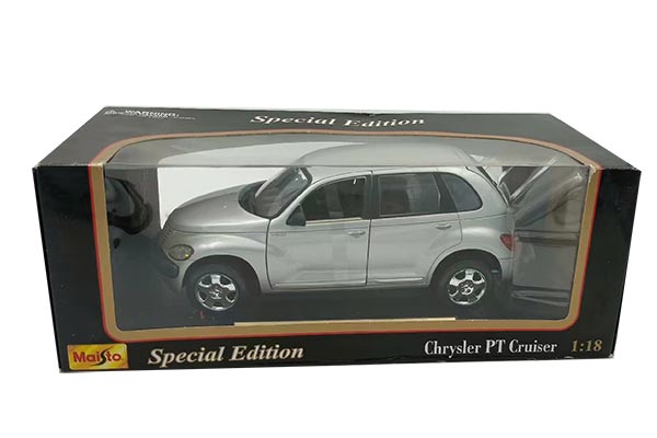 Chrysler PT Cruiser Diecast Car Model 1:18 Scale Silver