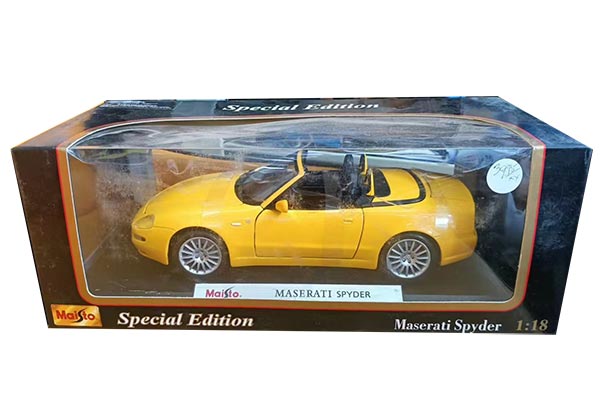Maserati Spyder Diecast Car Model 1:18 Scale Yellow
