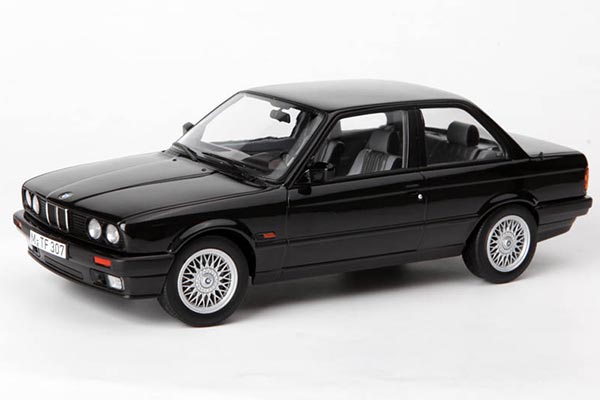 1988 BMW 3 Series 325i Diecast Car Model 1:18 Scale Black