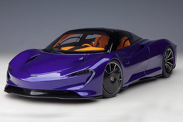 McLaren Speedtail Diecast Car Model 1:18 Scale