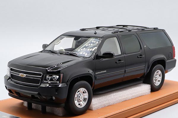 2008 Chevrolet Suburban SUV Resin Model 1:18 Scale Black