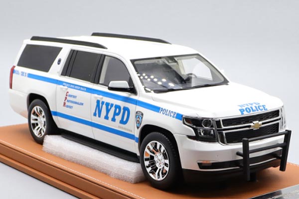 2008 Chevrolet Suburban SUV Police Resin Model 1:18 Scale White