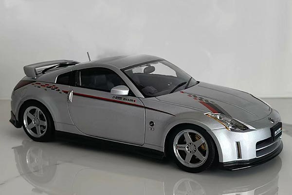 Nissan Fairlady Z S-Tune Nismo Diecast Car Model 1:18 Scale