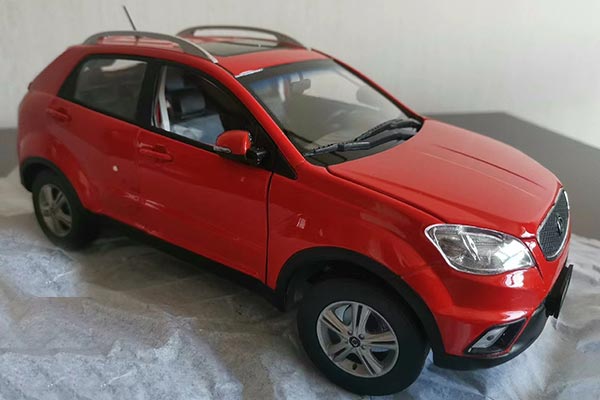 2010 SsangYong Korando SUV Diecast Model 1:18 Scale Red