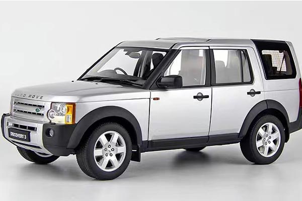 2004 Land Rover Discovery 3 SUV Diecast Model 1:18 Scale