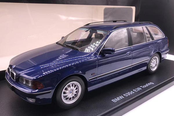 BMW 530d E39 Touring Diecast Car Model 1:18 Scale Deep Blue