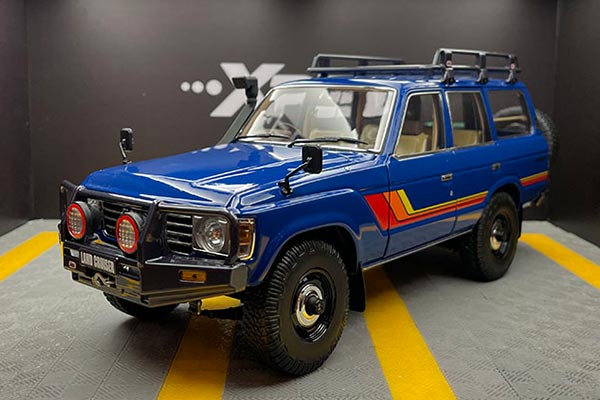 Toyota Land Cruiser LC60 Diecast Model 1:18 Scale