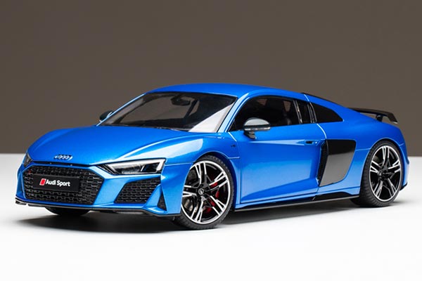 2021 Audi R8 V10 Coupe Diecast Car Model 1:18 Scale