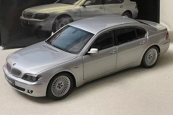 BMW 7 Series 760Li Diecast Car Model 1:18 Scale