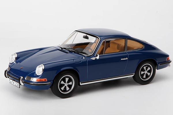 1969 Porsche 911 S Diecast Car Model 1:18 Scale Blue