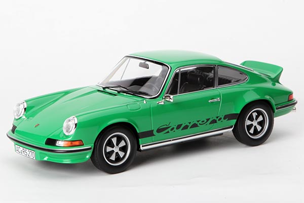 1973 Porsche 911 RS Diecast Car Model 1:18 Scale Green