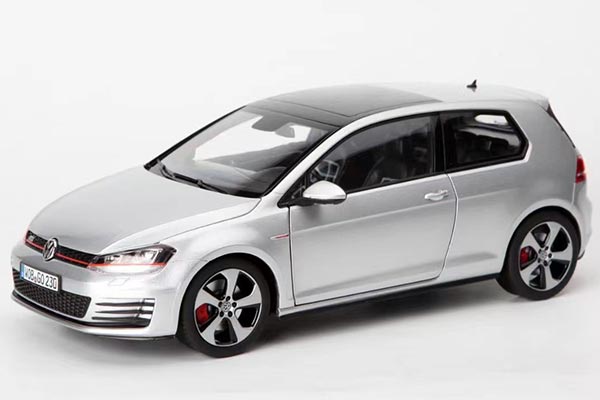 2013 Volkswagen Golf GTI Diecast Car Model 1:18 Scale Silver