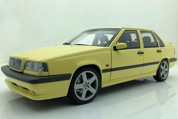 1995 Volvo 850 T-5R Sedan Diecast Car Model 1:18 Scale Yellow