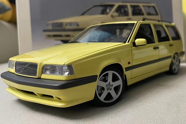 1995 Volvo 850 T-5R Estate Diecast Car Model 1:18 Scale Yellow