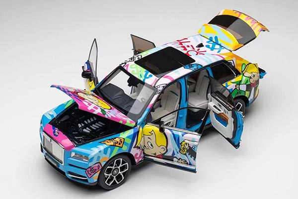 2020 Rolls-Royce Cullinan Diecast Model Colorful Painting 1:18