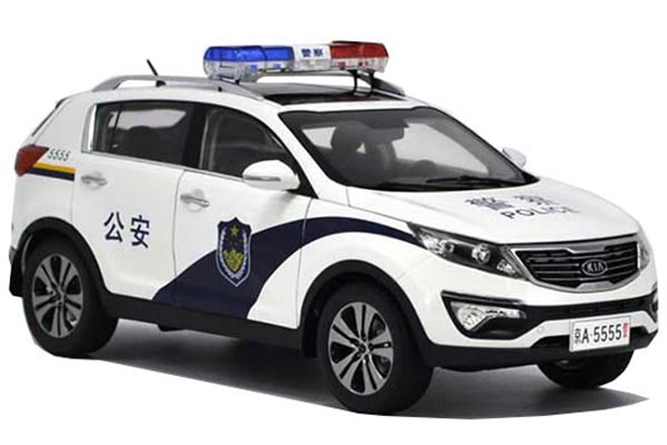 2011 Kia Sportage R SUV Diecast Model Police 1:18 Scale White