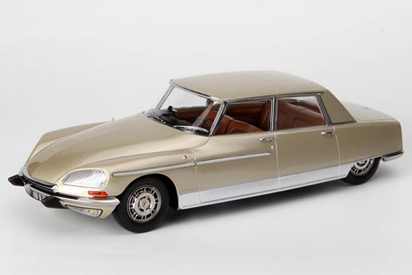 1969 Citroen DS 21 Lorraine Diecast Model 1:18 Scale Champagne