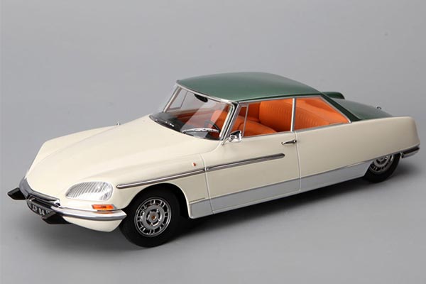 1968 Citroen DS 21 Le Leman Diecast Model 1:18 Scale Ivory-Green