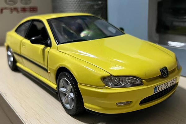 1996 Peugeot 406 Coupe Diecast Car Model 1:18 Scale Yellow