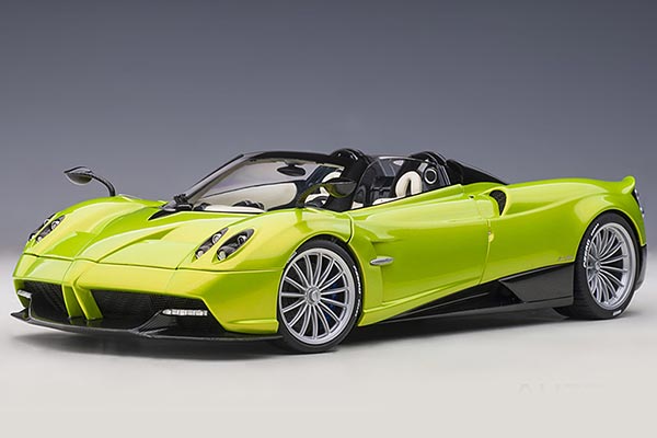 Pagani Huayra Roadster Sports Car Diecast Model 1:18 Scale