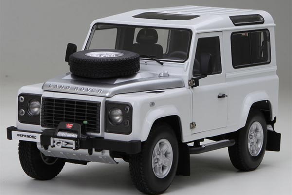 Land Rover Defender 90 Diecast Model 1:18 Scale White