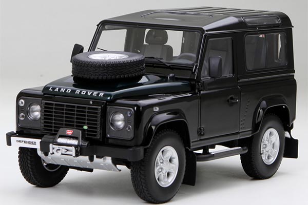 Land Rover Defender 90 Diecast Model 1:18 Scale Black