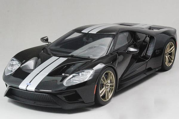 2017 Ford GT Sports Car Resin Model 1:18 Scale Black