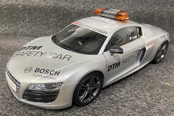 2010 Audi R8 5.2 DTM Safety Car Diecast Model 1:18 Scale Silver