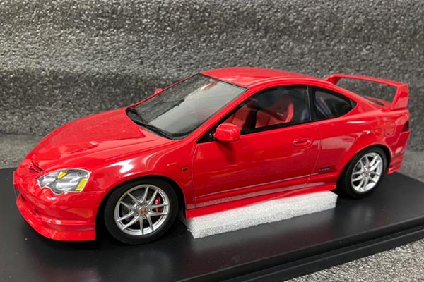 Honda Integra Type R DC5 Resin Car Model 1:18 Scale Red