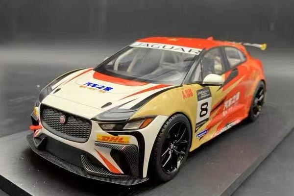 Jaguar Racing Car Diecast Model 1:18 Sale White-Red-Golden