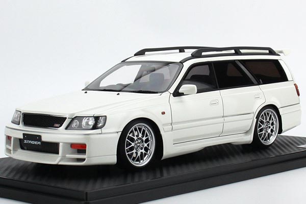 Nissan Stagea 260RS Wagon Resin Model 1:18 Scale White