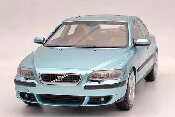 2003 Volvo S60 R Resin Car Model 1:18 Scale
