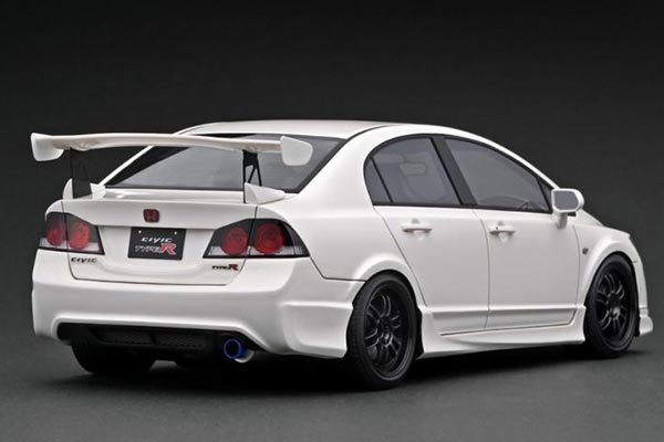 Honda Civic Type R FD2 Resin Car Model 1:18 Scale [SD04H901]