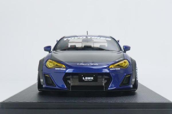 Toyota 86 LBWK Works Resin Car Model 1:18 Scale Blue-Black [SD04H919]
