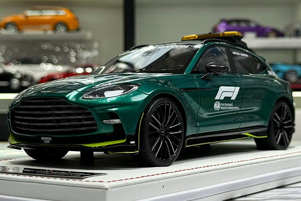 2022 Aston Martin DBX 707 SUV Resin Model 1:18 Scale Green