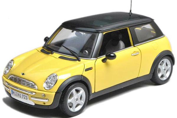 Mini Cooper Hatchback Diecast Car Model 1:18 Scale Yellow