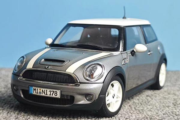 Mini Cooper S Hatchback R56 Diecast Car Model 1:18 Scale Gray