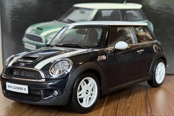 Mini Cooper S Hatchback Diecast Car Model 1:18 Scale Black
