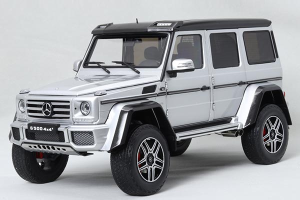 Mercedes-Benz G-Class G500 4x4 Diecast Model 1:18 Scale