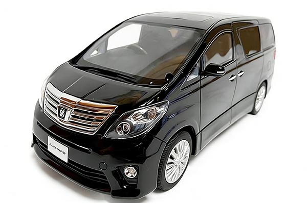 Toyota Alphard MPV Resin Model 1:18 Scale